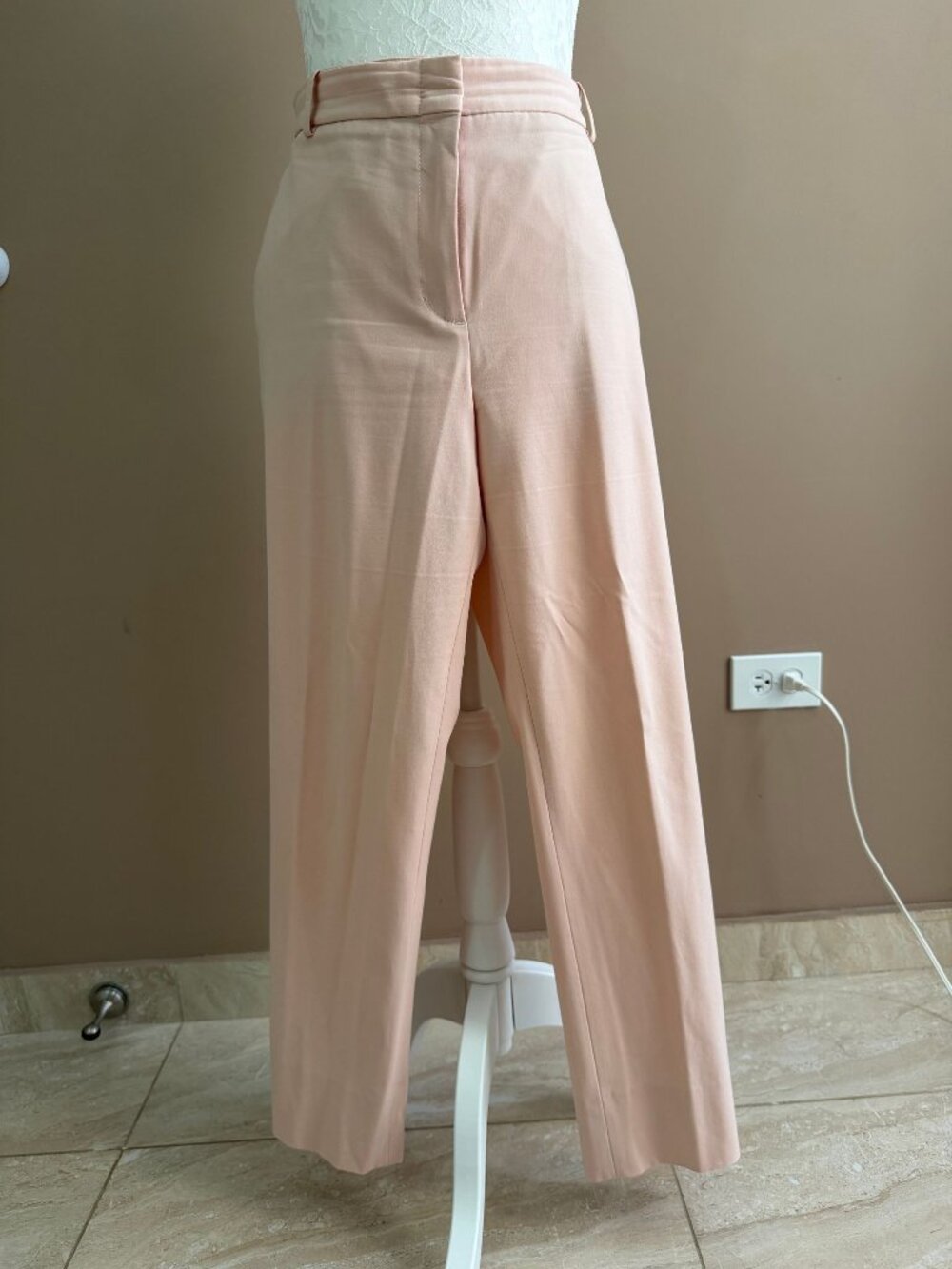 BCBGMAXAZRIA pink dress Size M